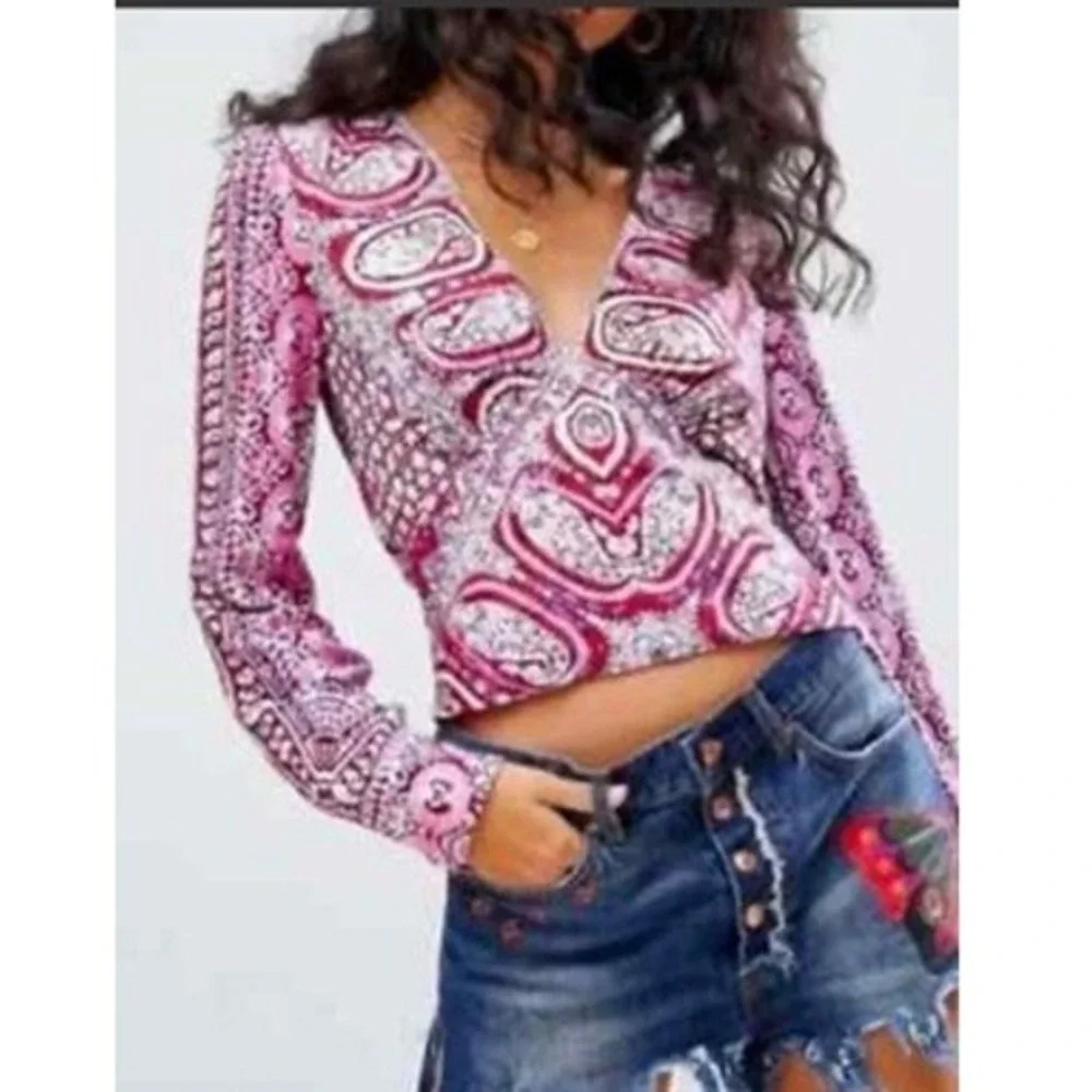 Free People Paisley Top Womens S Pink Excellent V-Neck Smocked Cropped Boho